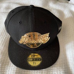 Los Angeles Lakers Black Gold Metal Badge New Era 59Fifty Fitted